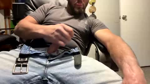 Snapshot of kaptainsmok36 chatting on 11.12.25 kaptainsmok36 online show from 11.12.25