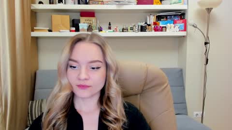Snapshot of kara_smith_ chatting on 01.17.25 Kara. Off from 15th till 24th of December online show from 01.17.25