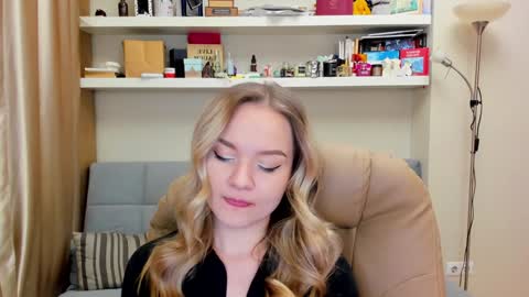 Snapshot of kara_smith_ chatting on 02.02.25 Kara. Off from 15th till 24th of December online show from 02.02.25