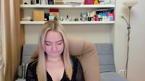 Snapshot of kara_smith_ chatting on 03.01.25 Kara. Off from 15th till 24th of December online show from 03.01.25