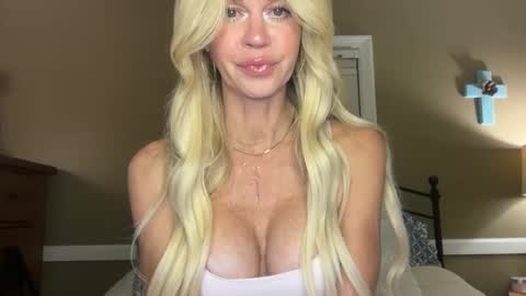 kara online show from 10.17.25