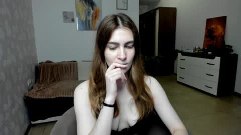 Snapshot of karawill chatting on 05.17.26 KaraWill online show from 05.17.26