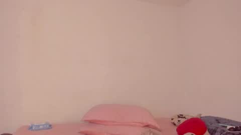 Snapshot of karely_laurent chatting on 05.31.26 karely_laurent online show from 05.31.26