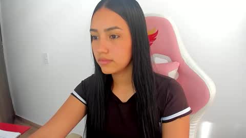Snapshot of karely_sweet_ chatting on 05.12.26 karely_sweet_ online show from 05.12.26