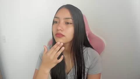 Snapshot of karely_sweet_ chatting on 06.19.26 karely_sweet_ online show from 06.19.26
