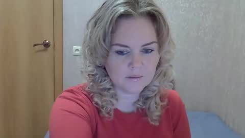 karennelsonx online show from 10.26.25