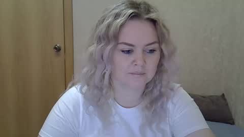 karennelsonx online show from 03.13.26