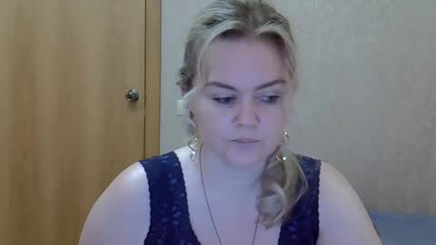 karennelsonx online show from 04.01.26