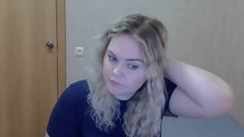 Snapshot of karennelsonx chatting on 05.02.26 karennelsonx online show from 05.02.26