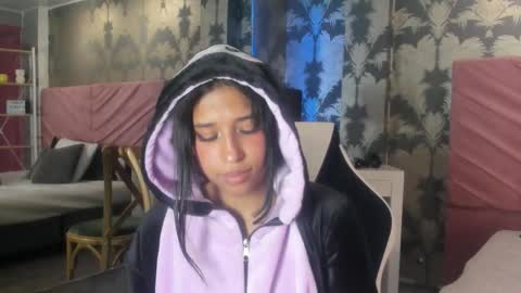 Snapshot of karin_ks chatting on 10.06.25 Karina online show from 10.06.25