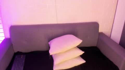 Kari online show from 12.04.25