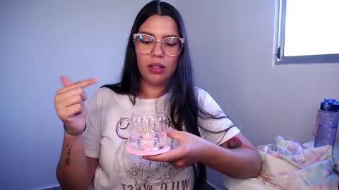 Snapshot of karina_santiago chatting on 01.29.25 Karina online show from 01.29.25