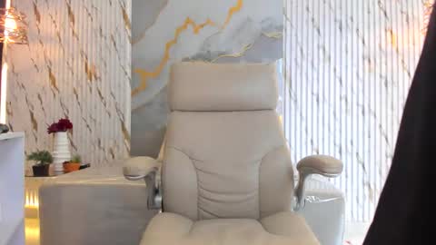 Karina online show from 11.17.25