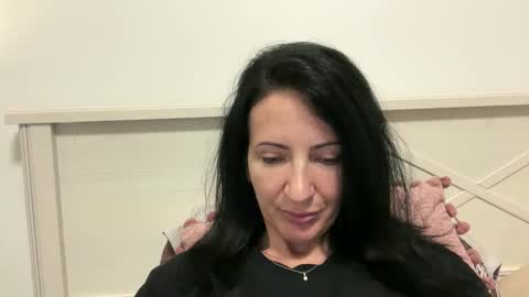 Snapshot of karinablair chatting on 12.23.24 Karina online show from 12.23.24