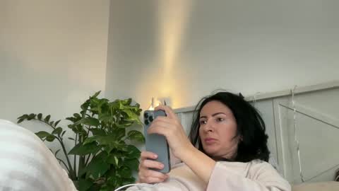 Snapshot of karinablair chatting on 01.24.25 Karina online show from 01.24.25