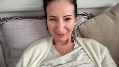 Snapshot of karinablair chatting on 02.18.25 Karina online show from 02.18.25