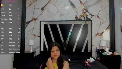 Snapshot of karinasimonz chatting on 09.30.25 KarinaSimonz online show from 09.30.25