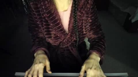 KarinaSweeety online show from 11.11.25