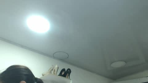 Snapshot of karinbellee chatting on 02.18.25 Karin online show from 02.18.25