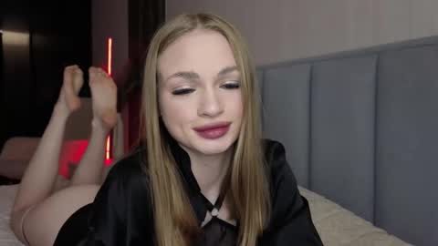 Snapshot of karinchik544 chatting on 04.14.26 karinchik544 online show from 04.14.26
