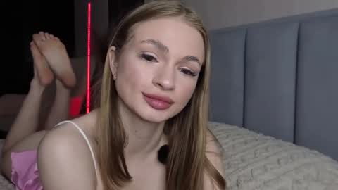 Snapshot of karinchik544 chatting on 04.27.26 karinchik544 online show from 04.27.26