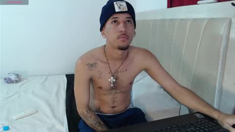 Snapshot of karl_kalvin chatting on 05.19.26 KARLA Y KALVIN online show from 05.19.26