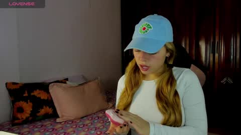 Snapshot of karla_charloby chatting on 05.05.26 Karla online show from 05.05.26