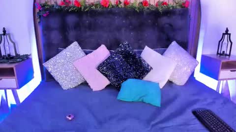 Snapshot of karla_gonzaless chatting on 09.19.25 Karla Gonzaless online show from 09.19.25