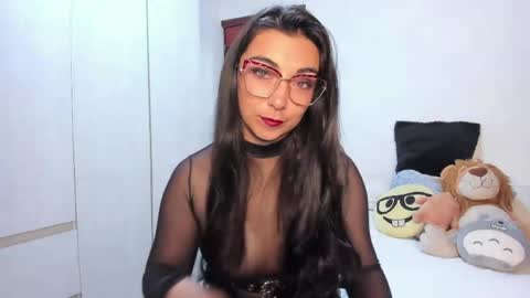 Snapshot of karla_hernandez chatting on 05.28.26 Karla online show from 05.28.26