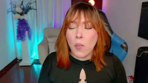 Snapshot of karla_hill_28 chatting on 06.08.26 Karlita online show from 06.08.26