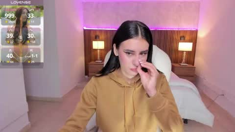 Snapshot of karlaa_james chatting on 04.25.26 Karlaa online show from 04.25.26