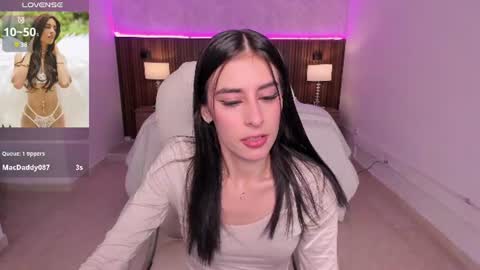 Snapshot of karlaa_james chatting on 06.19.26 Karlaa online show from 06.19.26