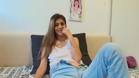 Crystyna online show from 11.15.25