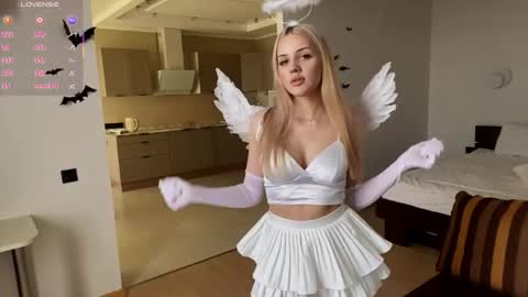 Olivia online show from 10.24.25