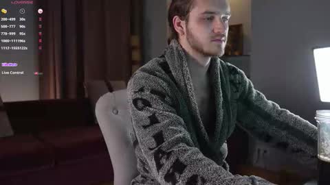 Snapshot of karlos_murphy chatting on 03.22.26 Karlos and Louis online show from 03.22.26