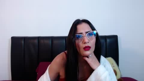 Snapshot of karlota_hank chatting on 06.20.26 Karlis online show from 06.20.26