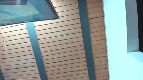 Karly Moonns online show from 11.18.25