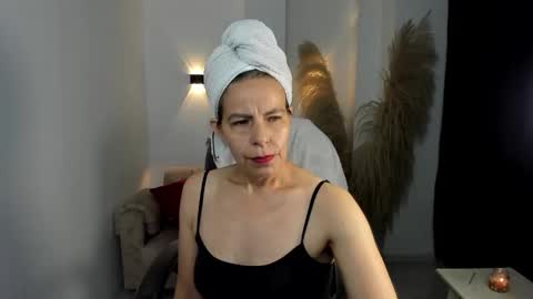 Snapshot of karlye_hot chatting on 02.25.26 KARLYE online show from 02.25.26