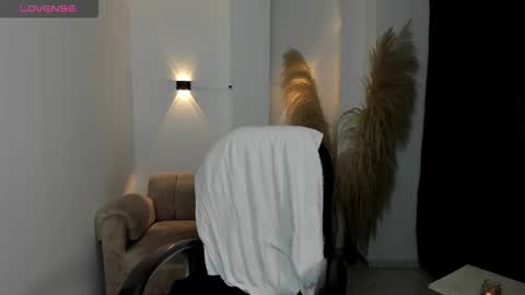 Snapshot of karlye_hot chatting on 02.26.26 KARLYE online show from 02.26.26