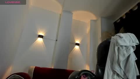 Snapshot of karlye_hot chatting on 07.12.26 KARLYE online show from 07.12.26