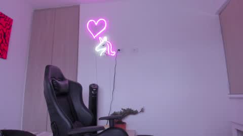 Karo online show from 02.06.25