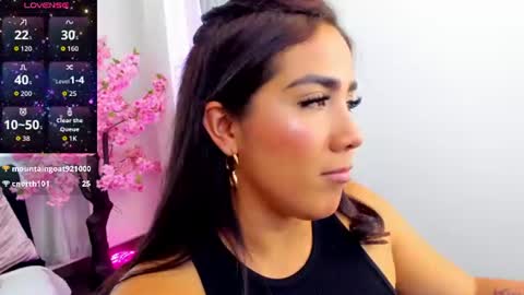 Snapshot of karol_ivonne chatting on 06.13.26 karol online show from 06.13.26