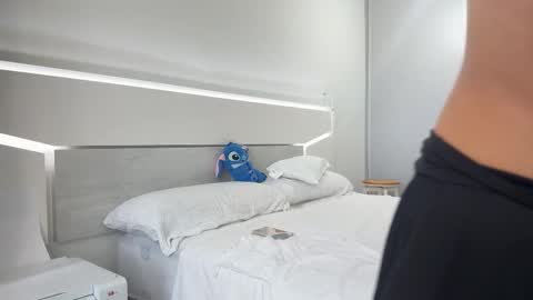 Snapshot of karol_loves chatting on 10.02.25 Karol online show from 10.02.25