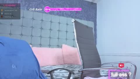 Snapshot of karol_messy chatting on 06.06.26 Karol online show from 06.06.26