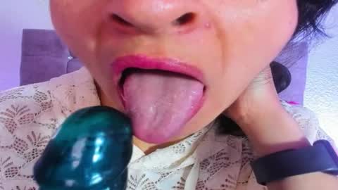 Karol online show from 11.15.25