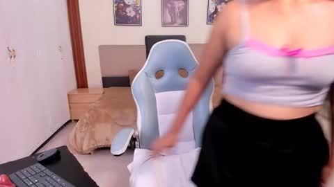 katalina online show from 11.25.25