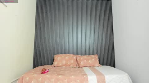 Snapshot of karola_cute_ chatting on 03.17.26 katalina online show from 03.17.26