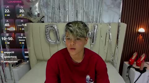 Snapshot of karolandluna chatting on 02.08.25 Karol and Luna online show from 02.08.25