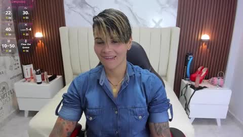 Snapshot of karolandluna chatting on 03.04.25 Karol and Luna online show from 03.04.25