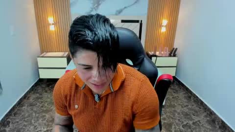 Snapshot of karolandluna chatting on 05.01.26 Karol and Luna online show from 05.01.26